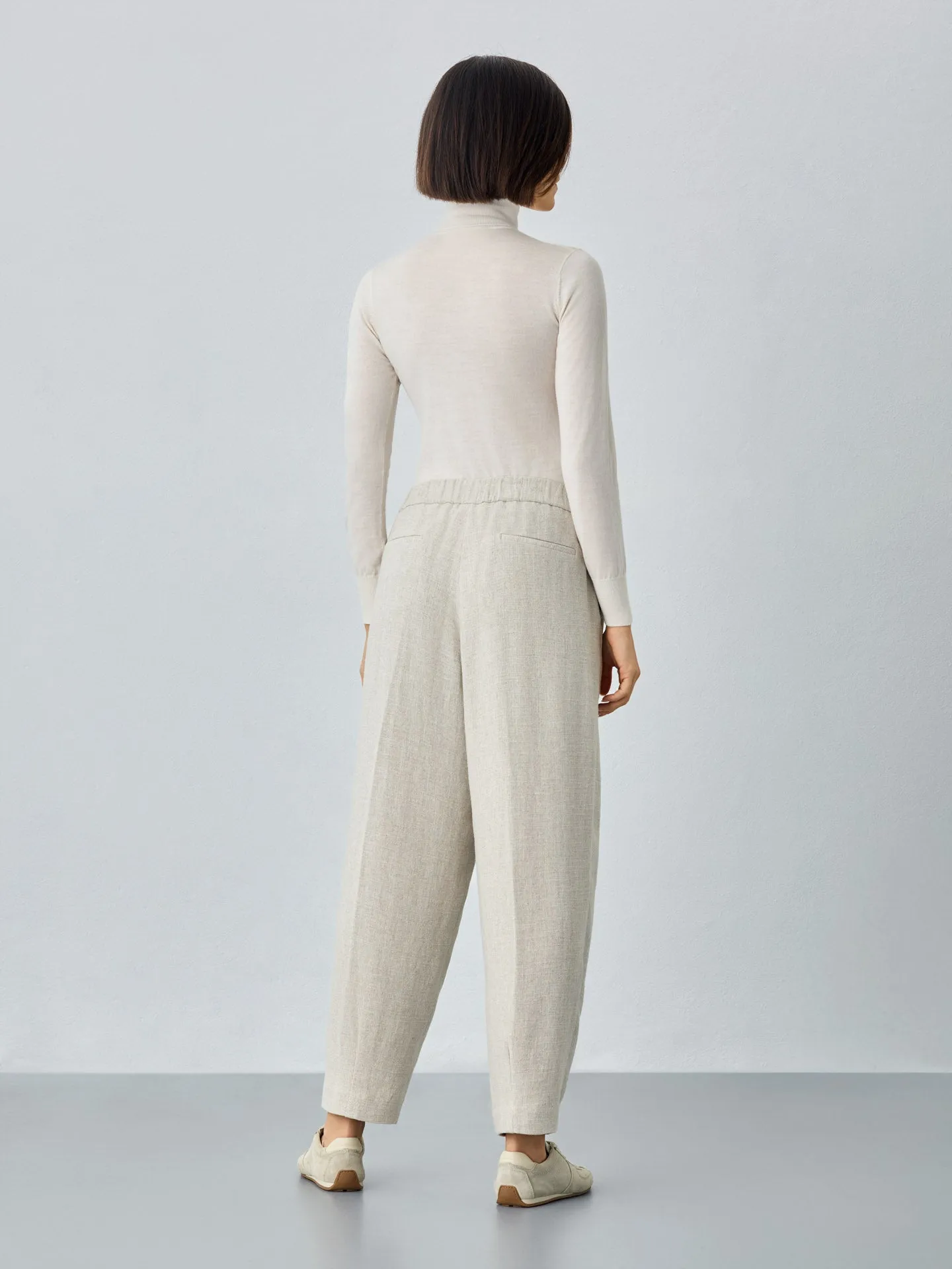 Barrel Fit Trousers In Viscose Linen and Lyocell Blend With Elasticated Waistband